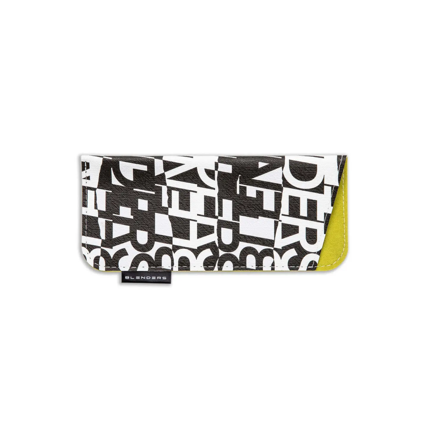 BLENDERS_2023_Accessories_Sleeve_Digi_Studio_PM-00001_1440X720_59fdc6ef-c23d-4f77-8ccc-6ee78c00b5a5